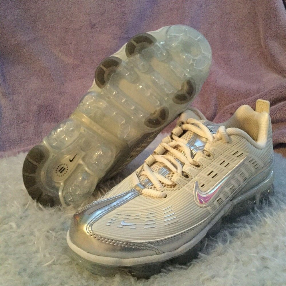 Nike Air Vapormax 360 CK2719-200 size 7